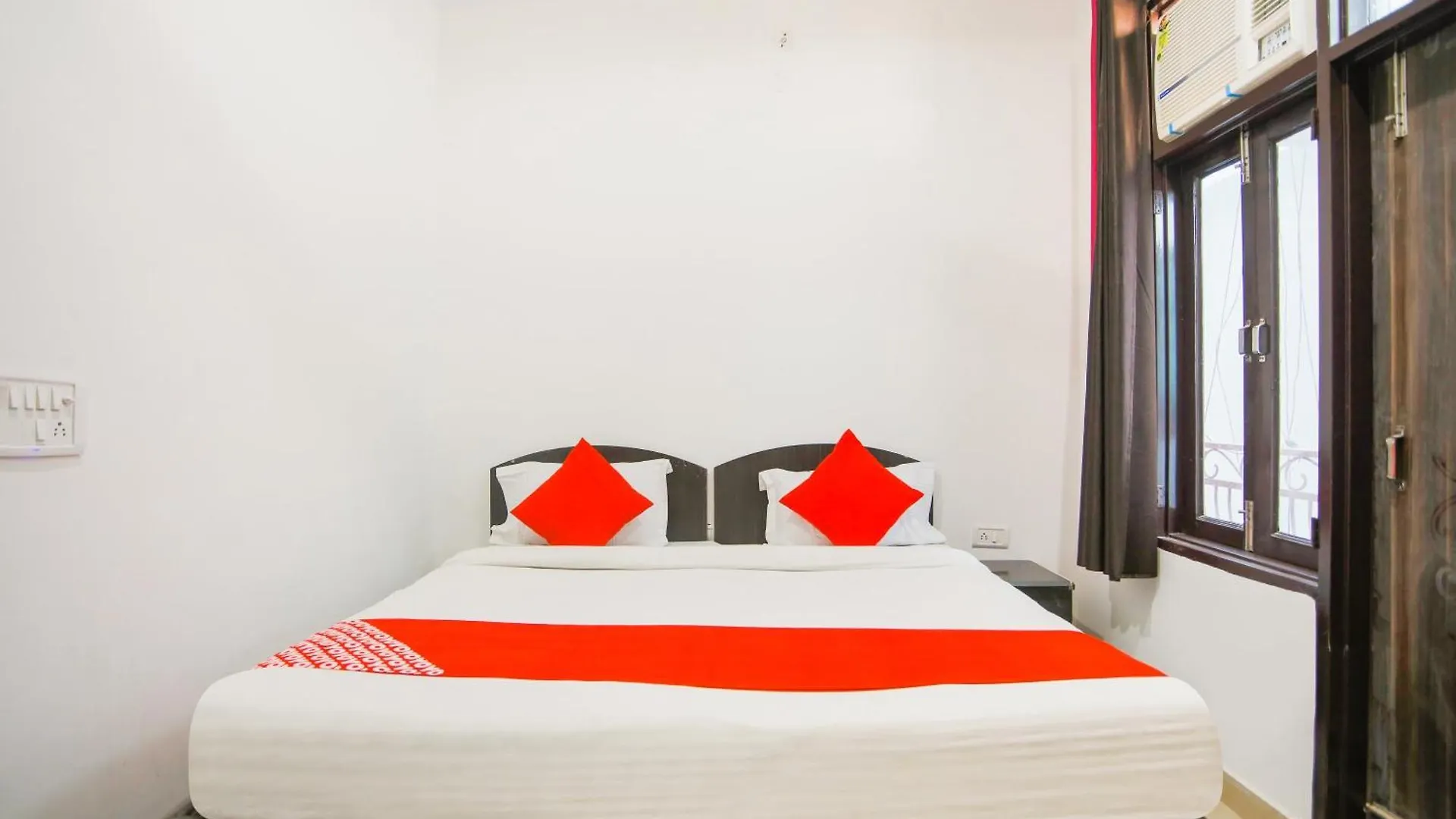Hotel O Welcome Residency Gurgaon