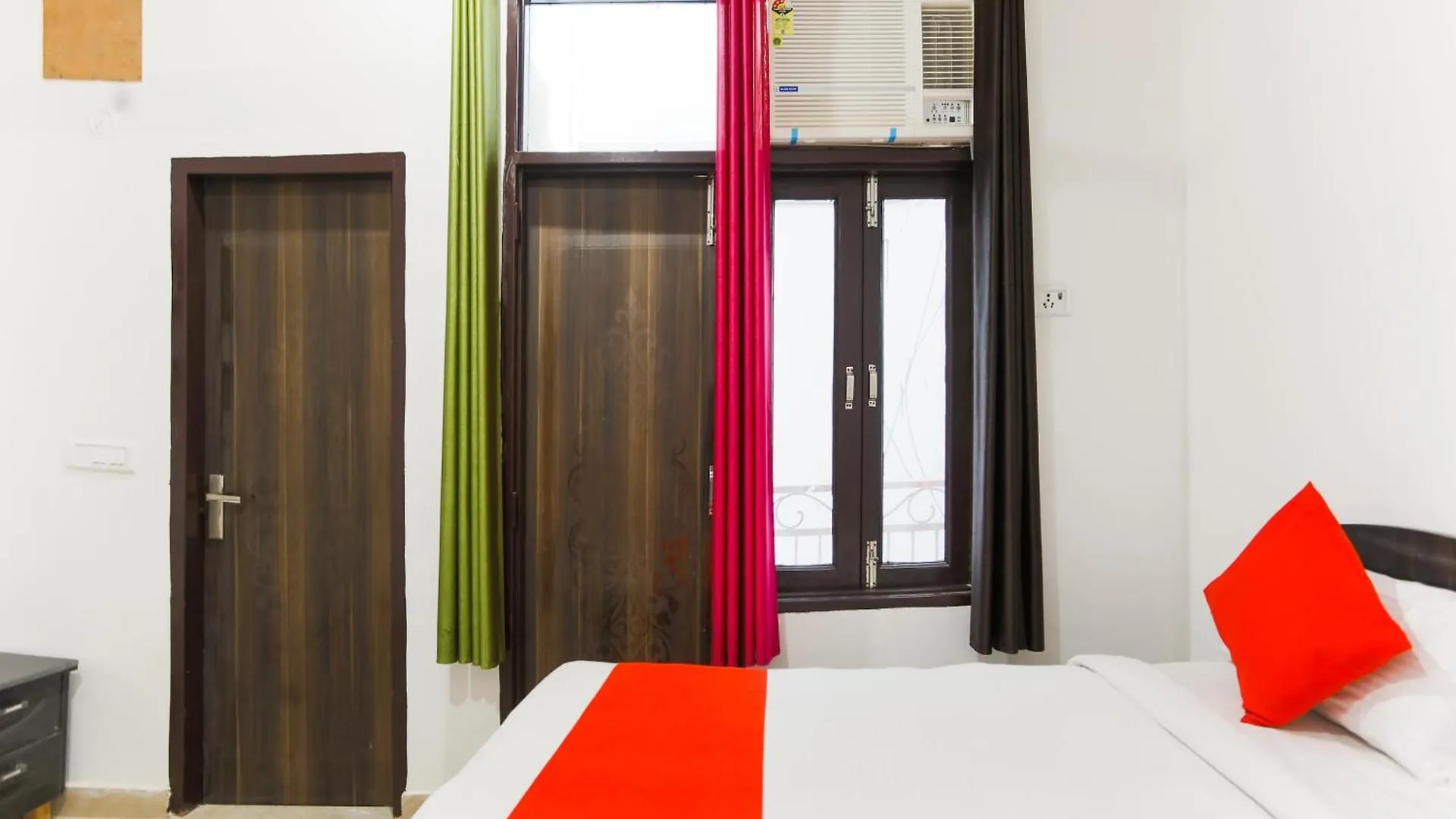 Hotel O Welcome Residency Gurgaon