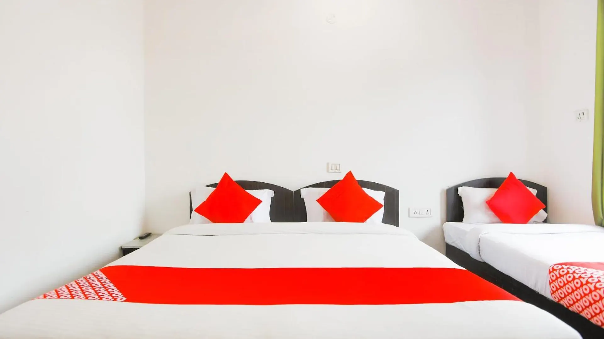 Hotel O Welcome Residency Gurgaon 4*,  India